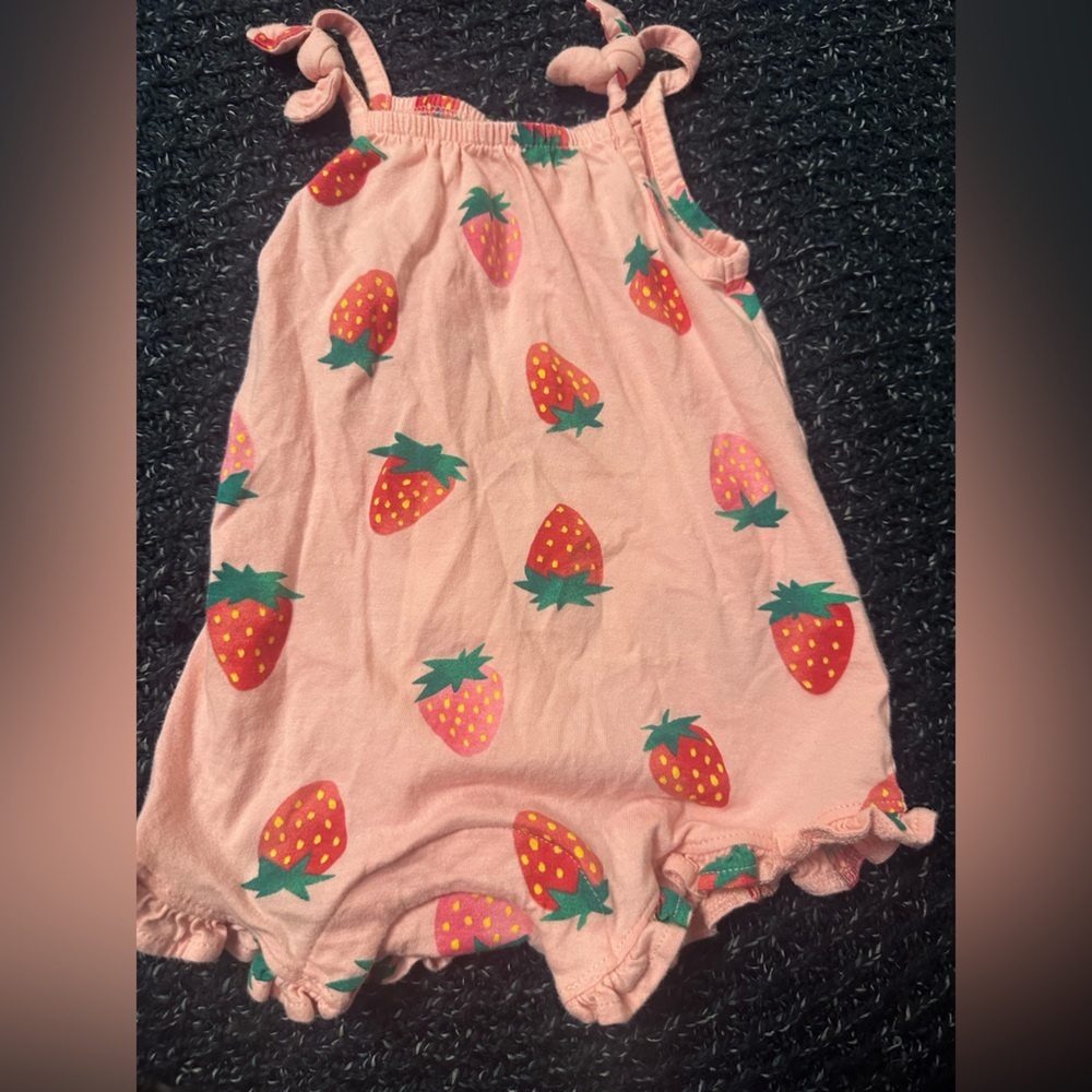 π Baby Girl Summer Romper Bundle 6-12M Old Navy H&M Strawberry 4pc * - Picture 4 of 5